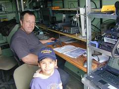 Om Uli DK9UMA and Michael DN1ZAV with SCS-PTC-Pro Portable PacTor , AX25 Data/AirMail , Voice EmComm FT-817 ManPack